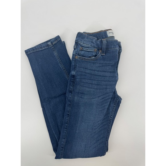 abercrombie kids Other - Abercrombie Kids Straight Leg Jeans Medium Wash Blue Size 9/10 Long